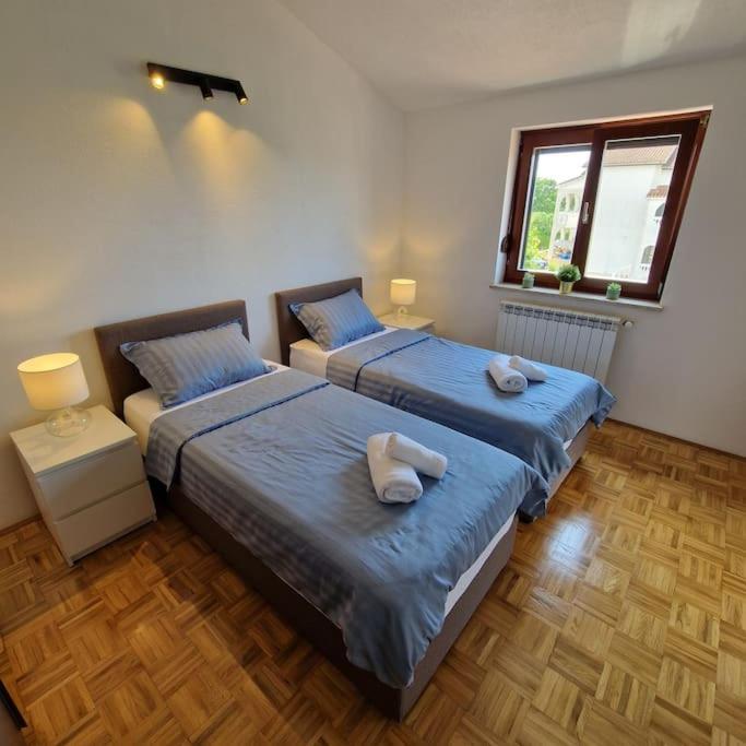Villa Castanea - Kuca Za Odmor S Bazenom Kukci Bagian luar foto